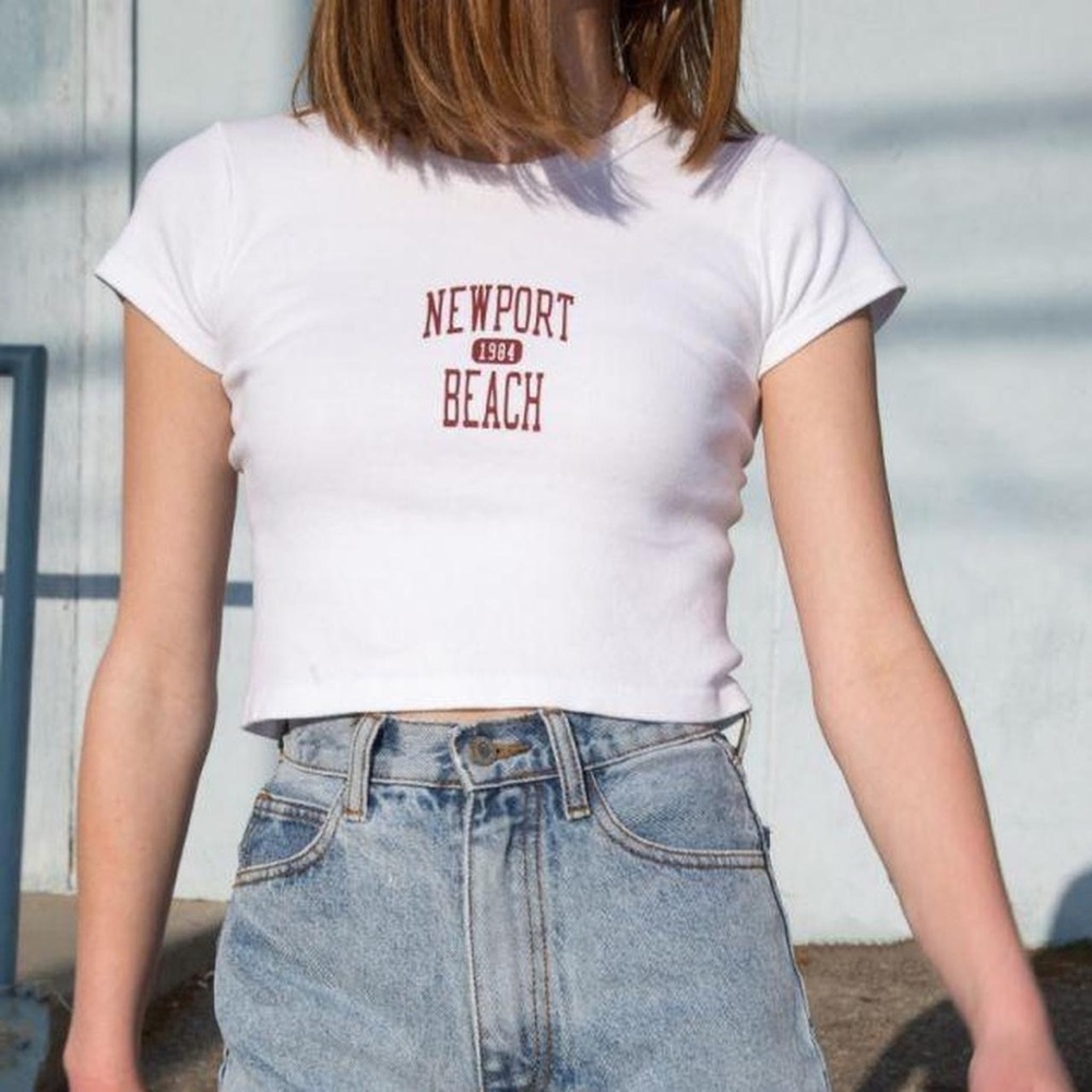 Brandy Melville baby tee